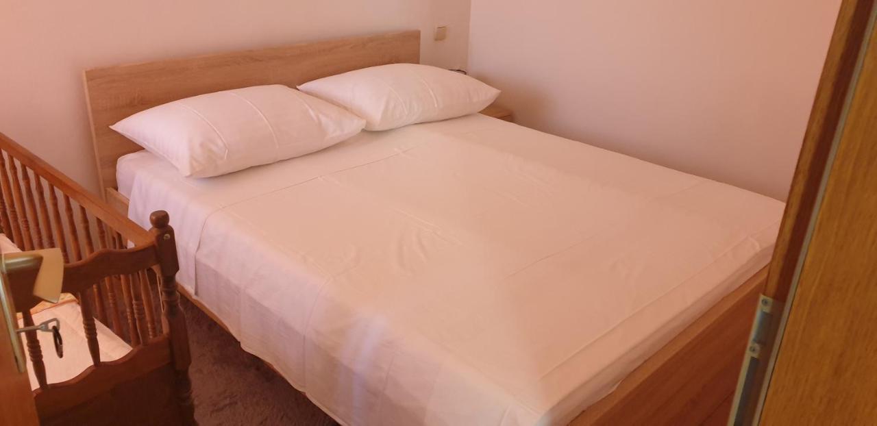 Apartments Pharia Jelsa  Zewnętrze zdjęcie