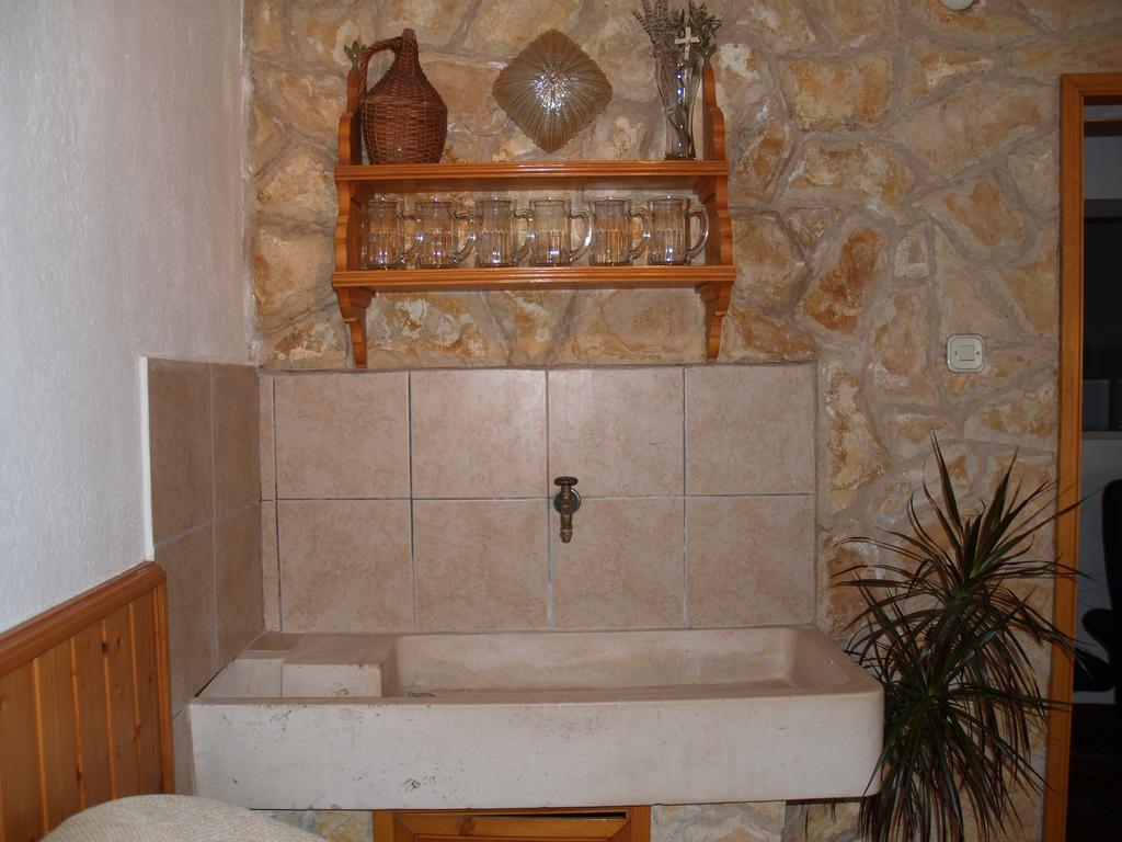 Apartments Pharia Jelsa  Pokój zdjęcie