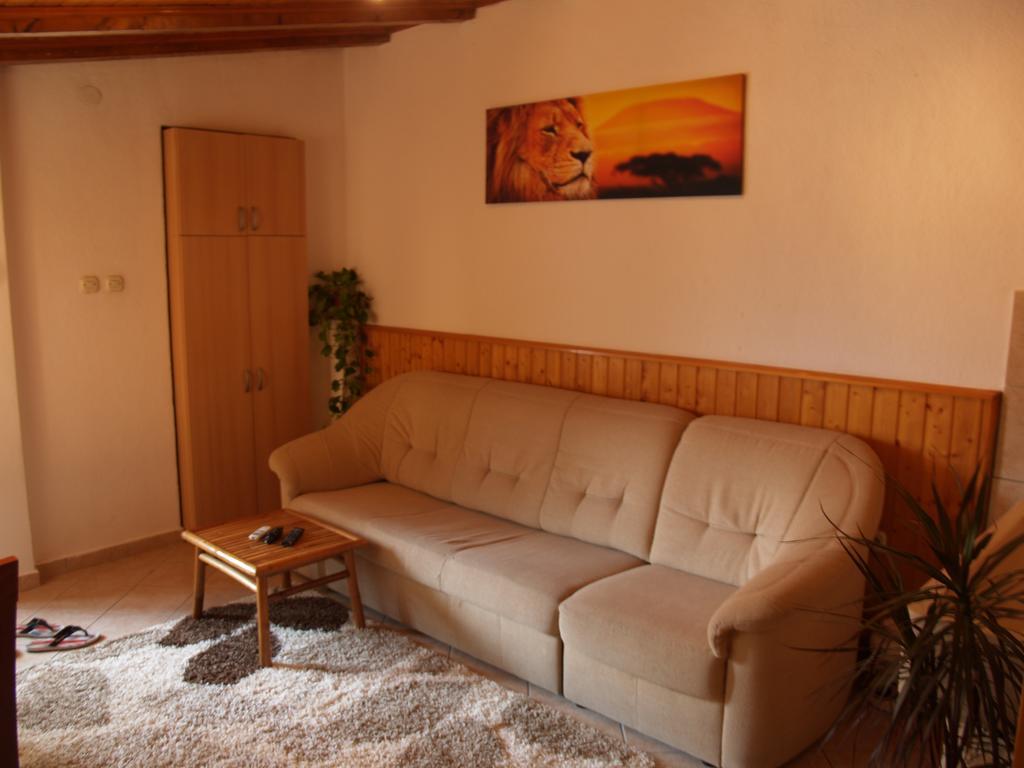 Apartments Pharia Jelsa  Pokój zdjęcie